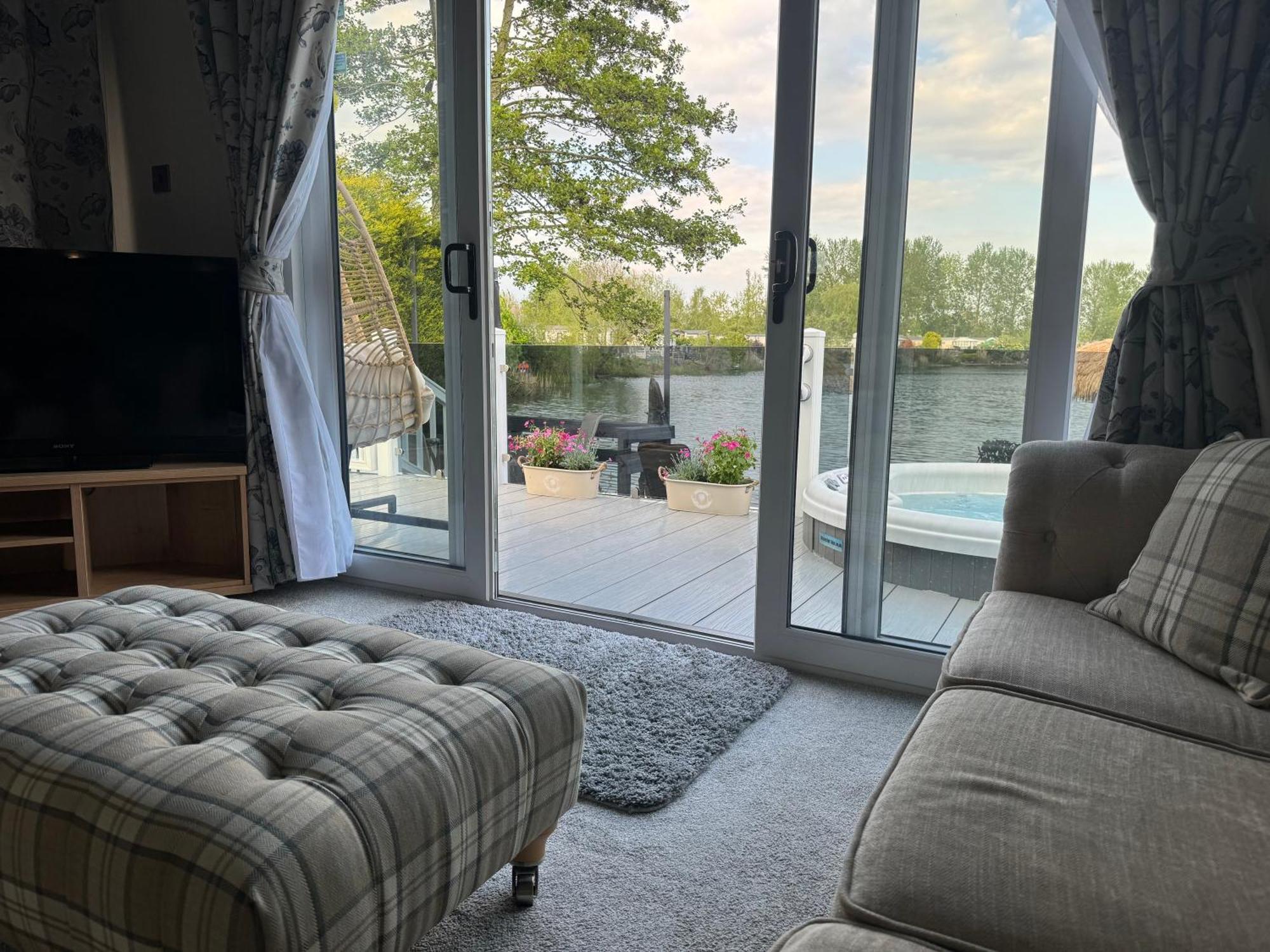 Lakeside Dorchester Lodge - Hot Tub With Fishing Peg Tattershall Extérieur photo