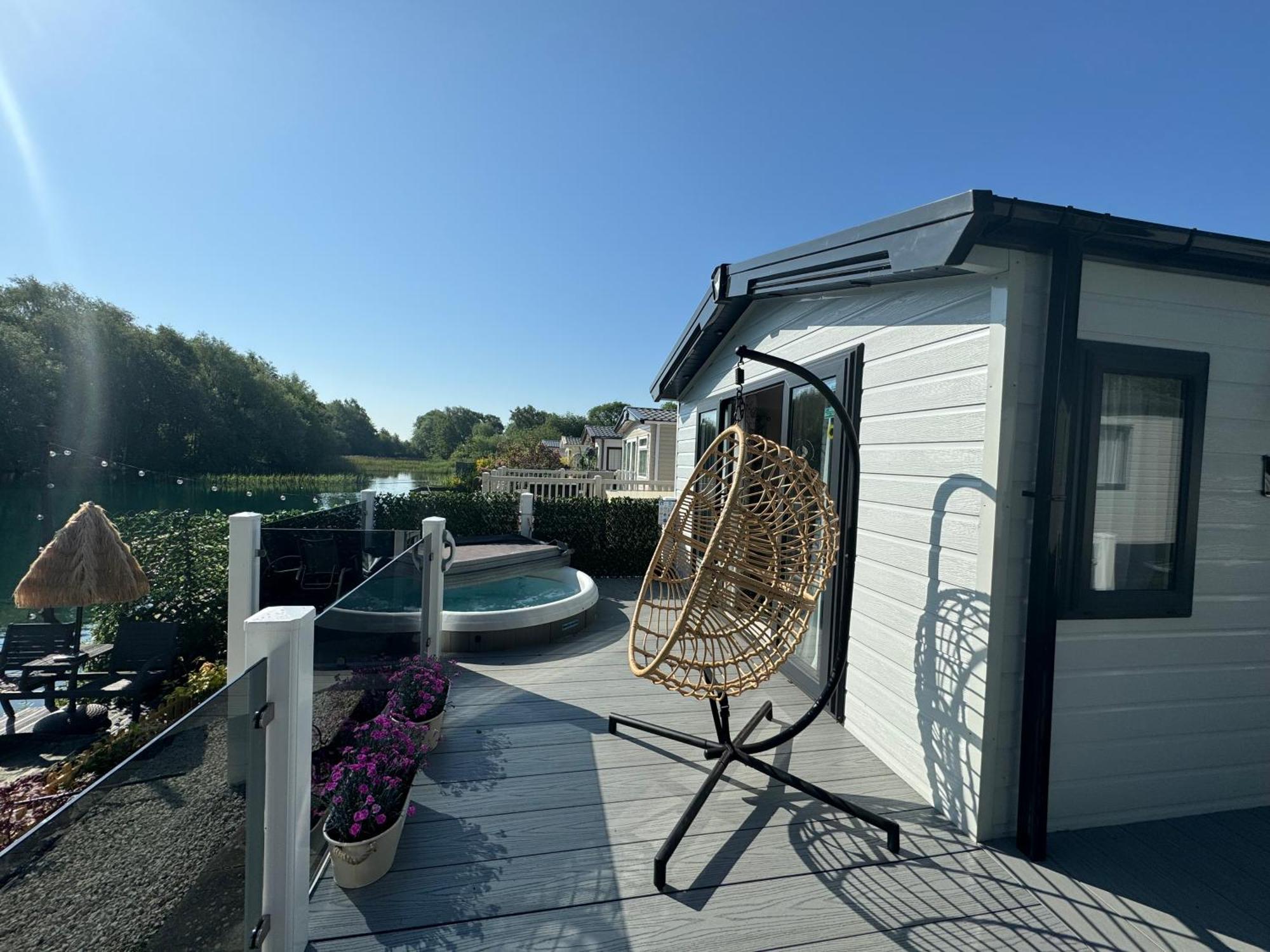 Lakeside Dorchester Lodge - Hot Tub With Fishing Peg Tattershall Extérieur photo